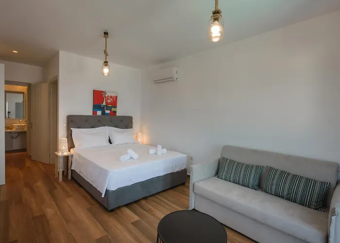 Cycladic Breeze With Private Pool Vila